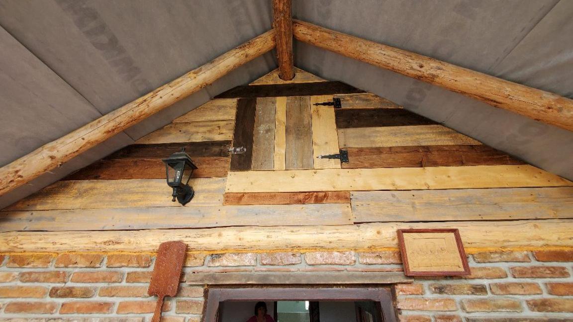Casa Rustic Fehér&Fekete Vendégházak Sovata Extérieur photo