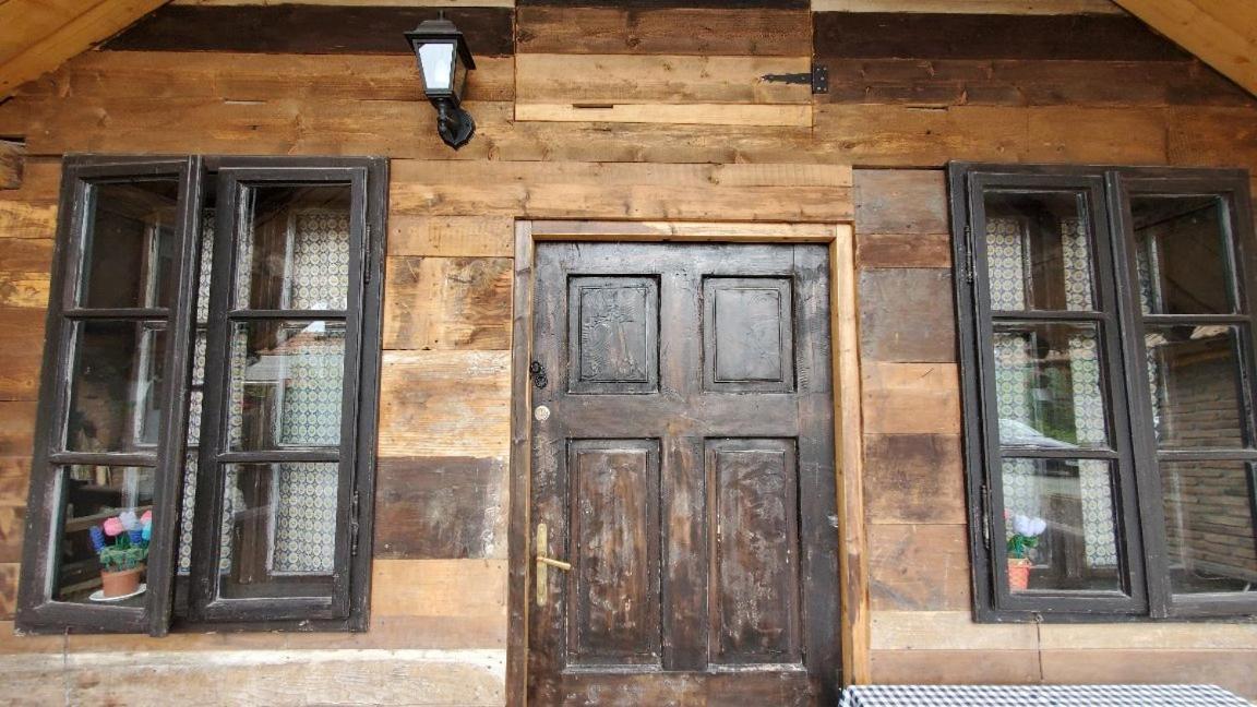 Casa Rustic Fehér&Fekete Vendégházak Sovata Extérieur photo