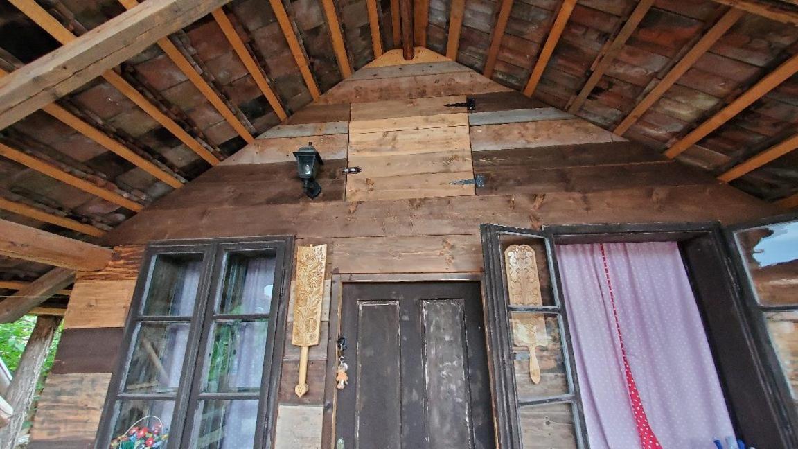 Casa Rustic Fehér&Fekete Vendégházak Sovata Extérieur photo