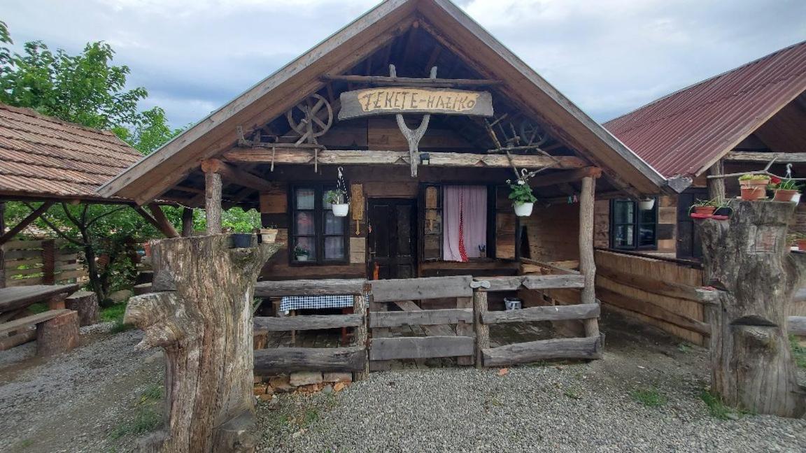Casa Rustic Fehér&Fekete Vendégházak Sovata Extérieur photo